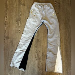 MNMl Flare Sweatpants